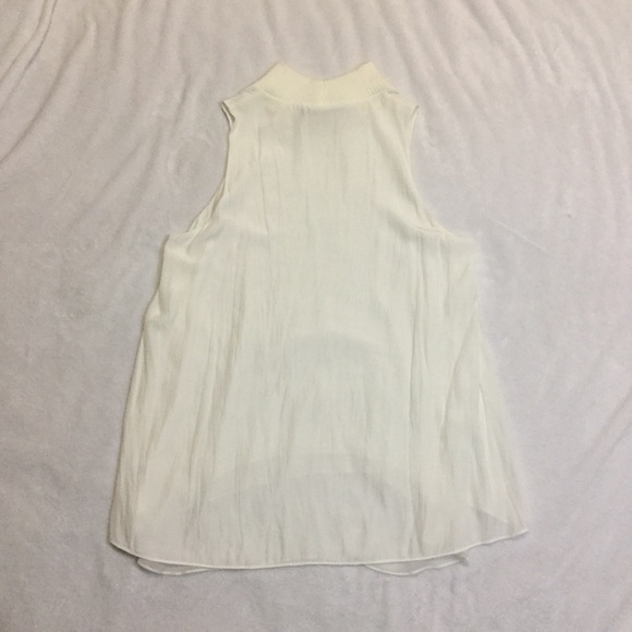 Lola & Sophie Mock Neck Sleeveless Top - Picture 5 of 5